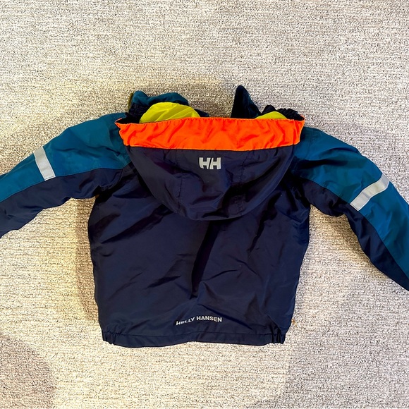 Helly Hansen kids’ ski/snow/outdoor jacket - Picture 2 of 4